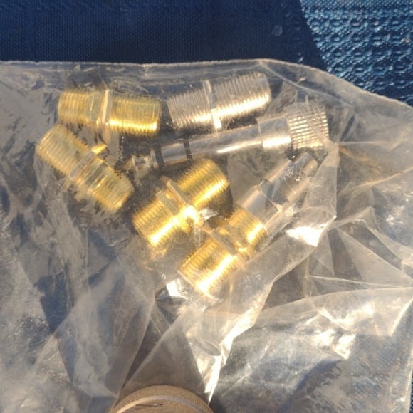 Silver and Gold Metal Connectors& Stereo Adapter - Picture 3 of 3